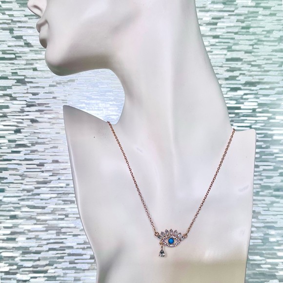 Eye of Horus Necklace Gold Plated Turquoise Pendant & Cable Chain Layer Jewelry - Picture 5 of 7